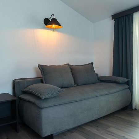 Bed & Breakfast Dosen II Baska  Exterior photo